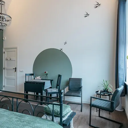 Klooster Bed & Breakfast Achthuizen