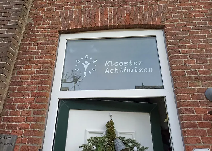 Klooster לינה וארוחת בוקר *