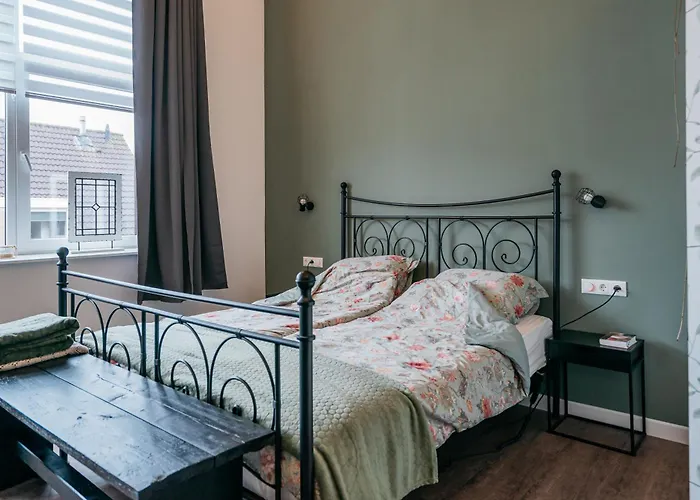 לינה וארוחת בוקר Klooster